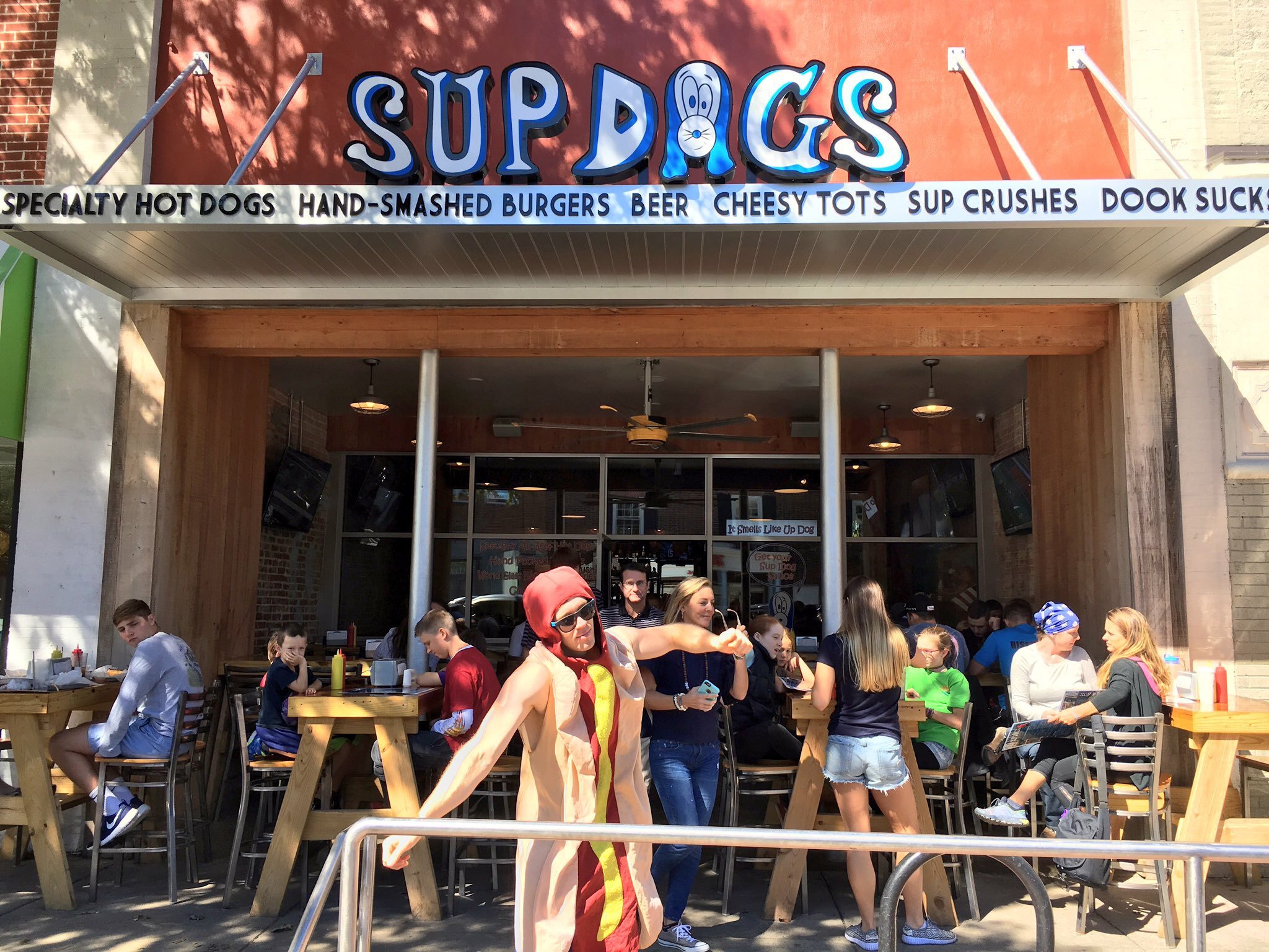 Exterior view of Sup Dogs restaurant